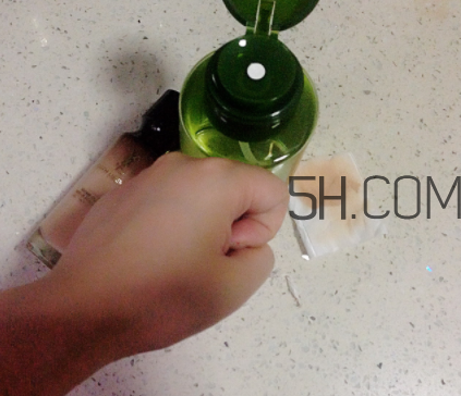 悅詩風吟綠茶精萃保濕卸妝液有幾種_怎么選