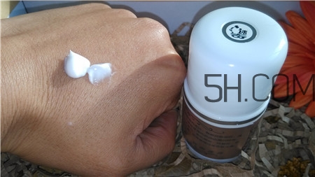 迷奇安娜霜和海藍(lán)之謎精華面霜哪個好? 迷奇安娜霜和海藍(lán)之謎精華面霜哪個好?