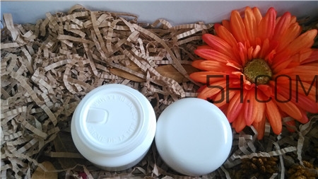 迷奇安娜霜和海藍(lán)之謎精華面霜哪個好? 迷奇安娜霜和海藍(lán)之謎精華面霜哪個好?