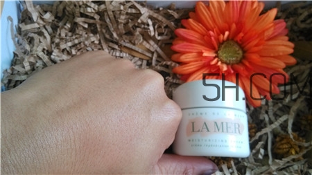 迷奇安娜霜和海藍(lán)之謎精華面霜哪個好? 迷奇安娜霜和海藍(lán)之謎精華面霜哪個好?