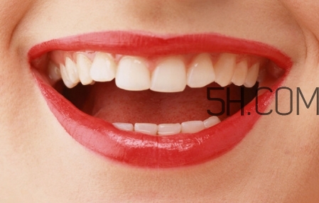 雅頓唇膏怎么樣 雅頓唇膏孕婦能用嗎 雅頓唇膏怎么樣 雅頓唇膏孕婦能用嗎