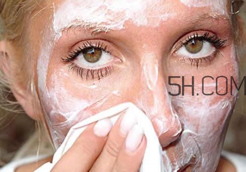 水乳和面膜的先后順序 水乳面膜使用順序 水乳和面膜的先后順序 水乳面膜使用順序