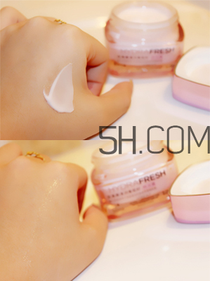 玉蘭油大紅瓶面霜和歐萊雅葡萄籽特潤(rùn)霜哪個(gè)好? 玉蘭油大紅瓶面霜和歐萊雅葡萄籽特潤(rùn)霜哪個(gè)好?