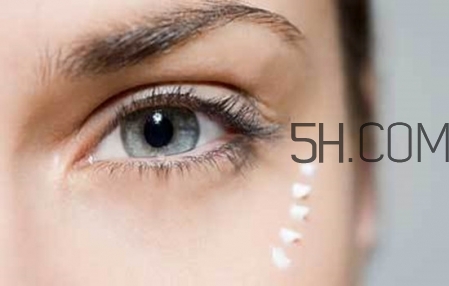 雅頓眼霜怎么樣 雅頓眼霜膠囊如何使用 雅頓眼霜怎么樣 雅頓眼霜膠囊如何使用