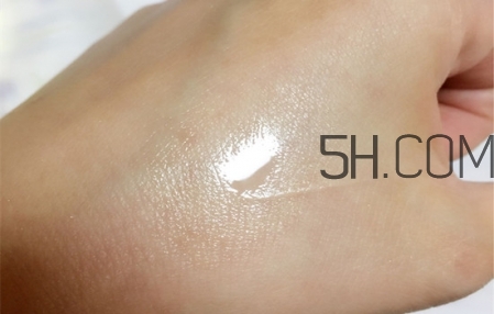 雅頓眼霜怎么樣 雅頓眼霜膠囊如何使用 雅頓眼霜怎么樣 雅頓眼霜膠囊如何使用