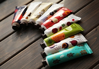 悅詩風(fēng)吟香氛護(hù)手霜怎么樣？悅詩風(fēng)吟香氛護(hù)手霜哪個(gè)好？