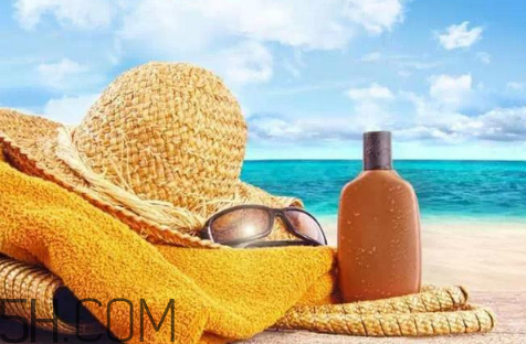 秋季女人如何保養(yǎng)？秋天要涂防曬霜嗎？