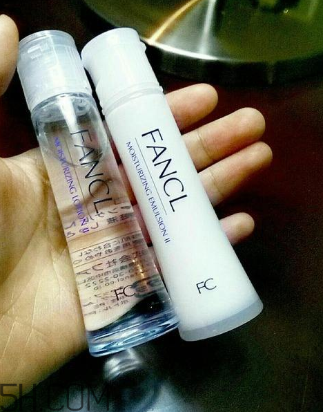 fancl水乳哪個(gè)系列好用？fancl芳珂水乳成分