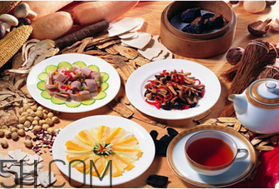 秋天犯困頭暈怎么辦？秋天吃什么補身體？