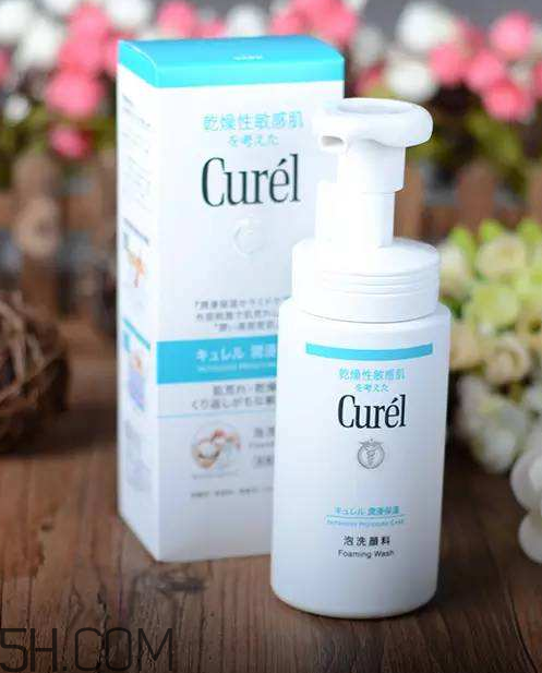 珂潤(rùn)洗面奶適合油皮嗎?珂潤(rùn)洗面奶是皂基的嗎？