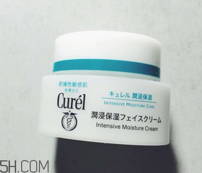 珂潤面霜適合夏天用嗎？夏天用珂潤面霜會油嗎？