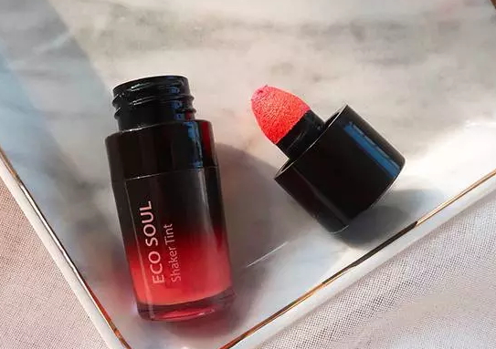 the saem得鮮搖搖樂唇釉色號(hào) 得鮮搖搖樂唇釉試色 the saem得鮮搖搖樂唇釉色號(hào) 得鮮搖搖樂唇釉試色