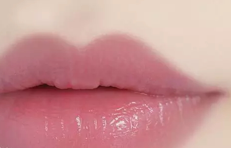 the saem得鮮搖搖樂唇釉色號(hào) 得鮮搖搖樂唇釉試色 the saem得鮮搖搖樂唇釉色號(hào) 得鮮搖搖樂唇釉試色