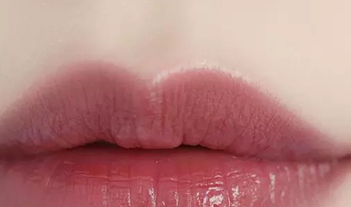 the saem得鮮搖搖樂唇釉色號(hào) 得鮮搖搖樂唇釉試色 the saem得鮮搖搖樂唇釉色號(hào) 得鮮搖搖樂唇釉試色