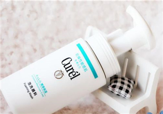 珂潤(rùn)洗面奶怎么樣？珂潤(rùn)洗面奶是氨基酸嗎?