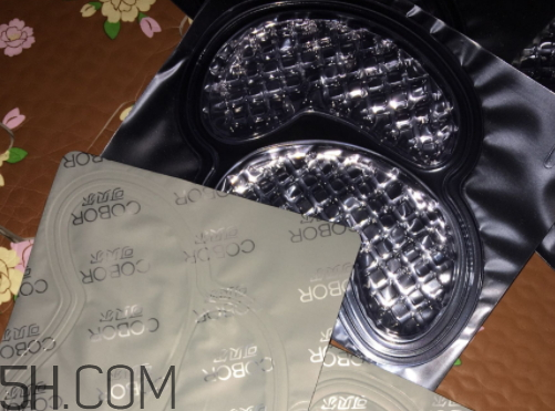 可貝爾燕窩特潤修護(hù)眼紋消眼貼膜多少錢？怎么樣？