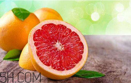 紅心柚子是轉(zhuǎn)基因的嗎？柚子皮泡水的功效
