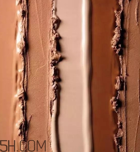 焦糖色是駝色嗎？焦糖色和深駝色區(qū)別