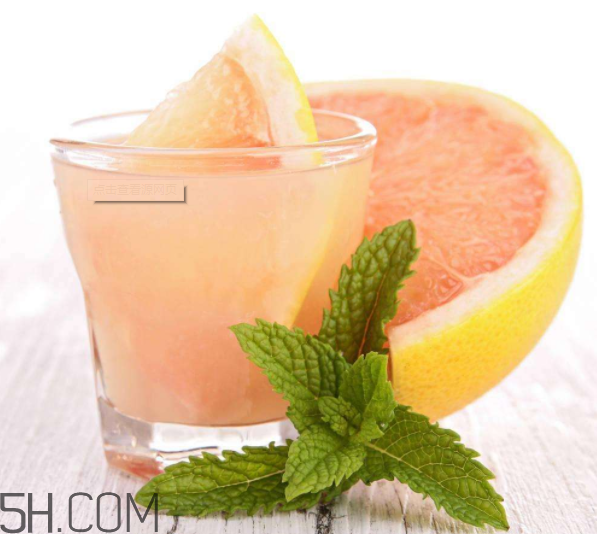 蜜柚和沙田柚有什么區(qū)別？胡柚上火嗎？