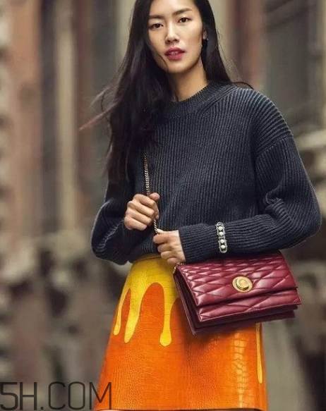 焦糖色適合什么膚色？焦糖色適合黃皮嗎