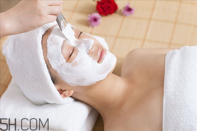 面膜和眼膜可以一起做嗎 眼膜跟面膜先貼哪一個(gè) 面膜和眼膜可以一起做嗎 眼膜跟面膜先貼哪一個(gè)