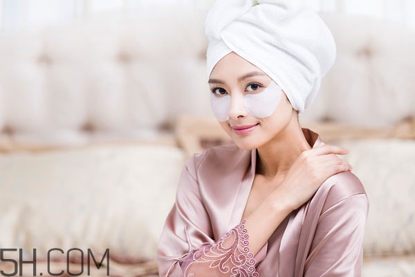 面膜和眼膜可以一起做嗎 眼膜跟面膜先貼哪一個(gè) 面膜和眼膜可以一起做嗎 眼膜跟面膜先貼哪一個(gè)