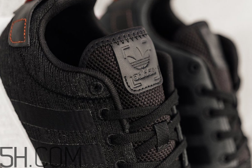 adidas nmd r2 future harvest萬圣節(jié)配色實(shí)物什么樣？