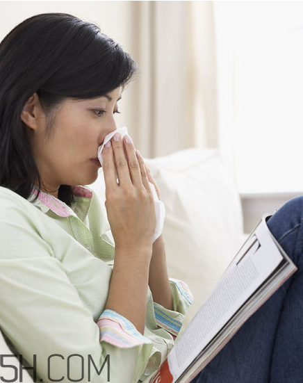 感冒分為哪些癥狀？熱感冒和受涼感冒有哪些不同？