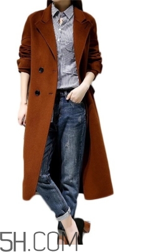 焦糖色風衣配什么褲子？焦糖色風衣搭配褲子顏色