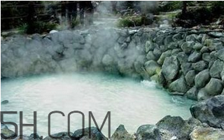 感冒肚子疼如何調(diào)理？感冒可以泡溫泉嗎？