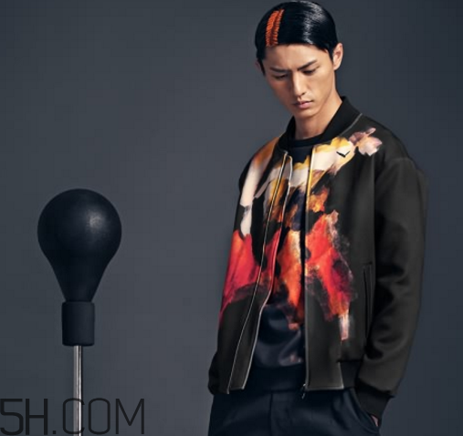 太平鳥衣服檔次怎么樣？太平鳥衣服貴嗎？