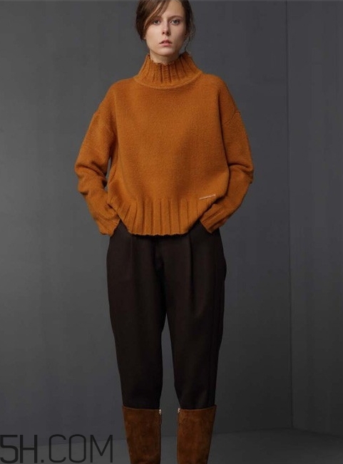 焦糖色毛衣配什么褲子？焦糖色毛衣配什么鞋子？