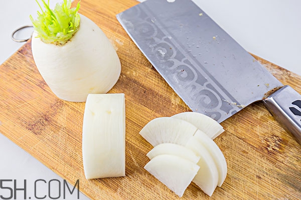 白蘿卜心發(fā)藍能吃嗎 白蘿卜心里發(fā)青能吃嗎