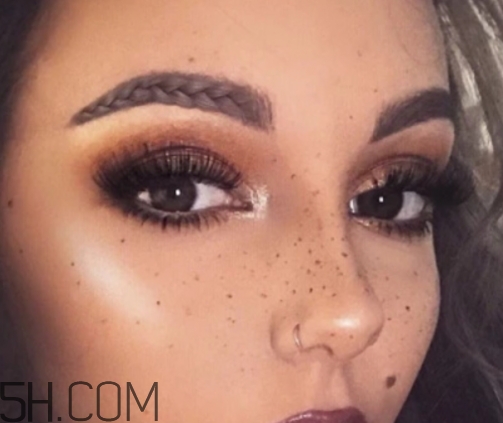 辮子眉怎么畫(huà)？辮子眉畫(huà)法教程