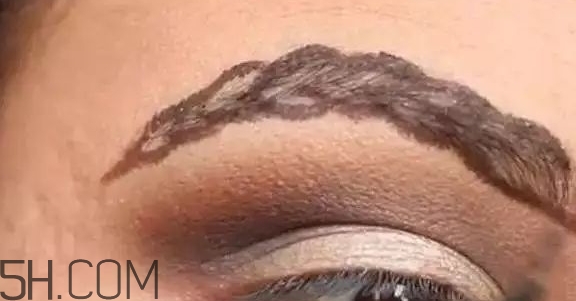 辮子眉怎么畫(huà)？辮子眉畫(huà)法教程