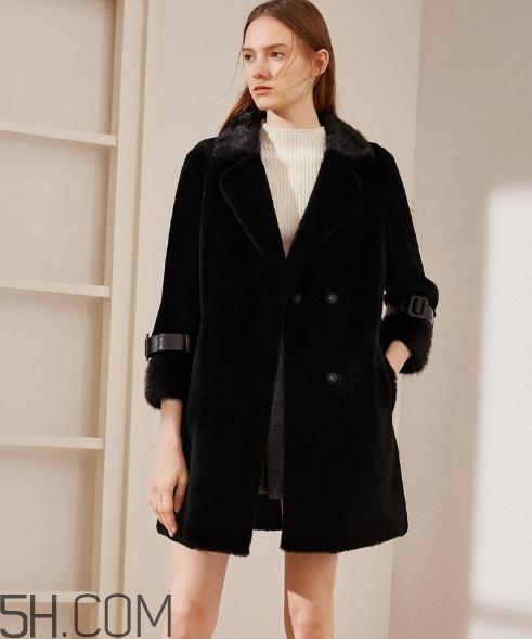 伊芙麗的衣服貴嗎？伊芙麗衣服質(zhì)量怎么樣？