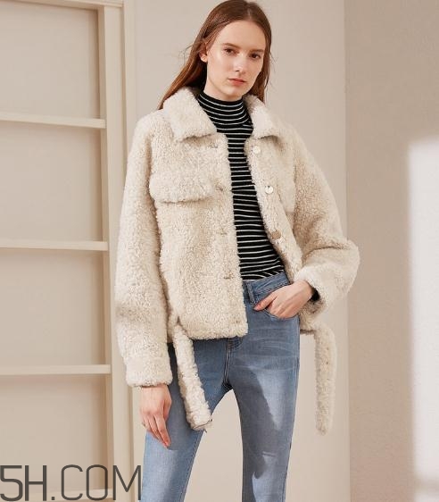 伊芙麗的衣服貴嗎？伊芙麗衣服質(zhì)量怎么樣？