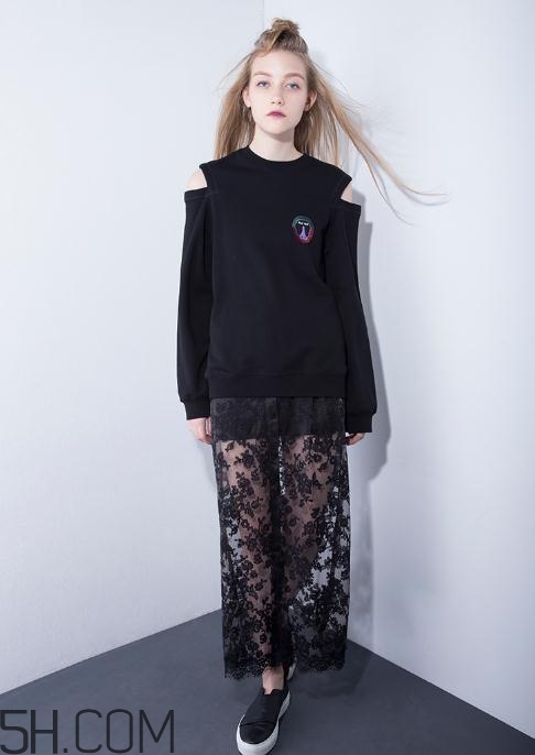 地素衣服適合什么人？地素衣服的質(zhì)量怎么樣？