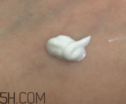 百雀羚防曬霜怎么用？百雀羚防曬霜怎么卸？