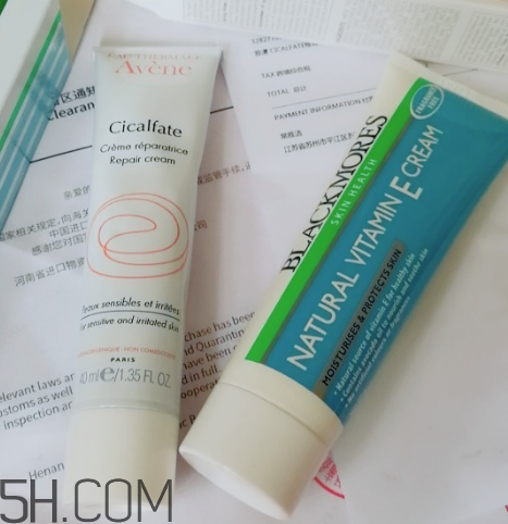 雅漾修護霜和理膚泉b5對比 雅漾修護霜測評 雅漾修護霜和理膚泉b5對比 雅漾修護霜測評