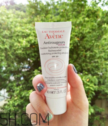 雅漾修紅隔離霜怎么樣？雅漾修紅隔離霜怎么用？