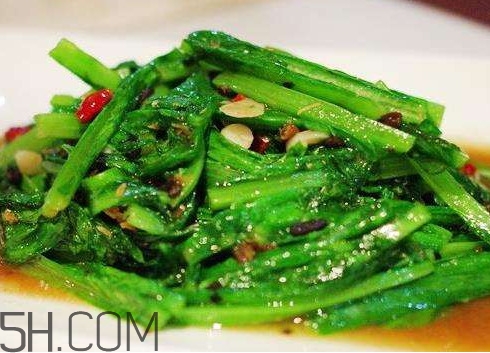 油麥菜是轉(zhuǎn)基因蔬菜嗎？油麥菜是發(fā)物嗎