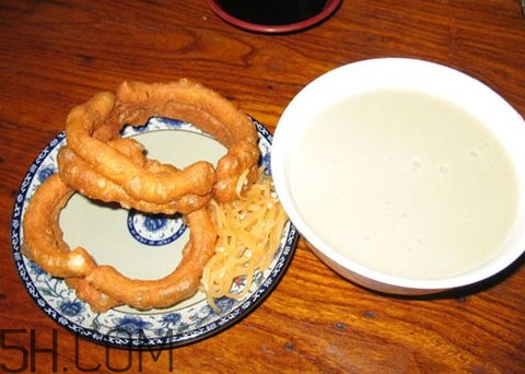 豆汁能天天喝嗎？豆汁會(huì)回奶嗎