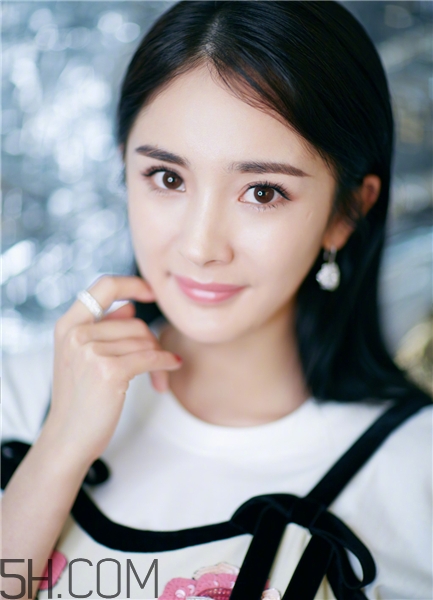 黃褐斑為什么冬輕夏重？黃褐斑為什么是對(duì)稱的？