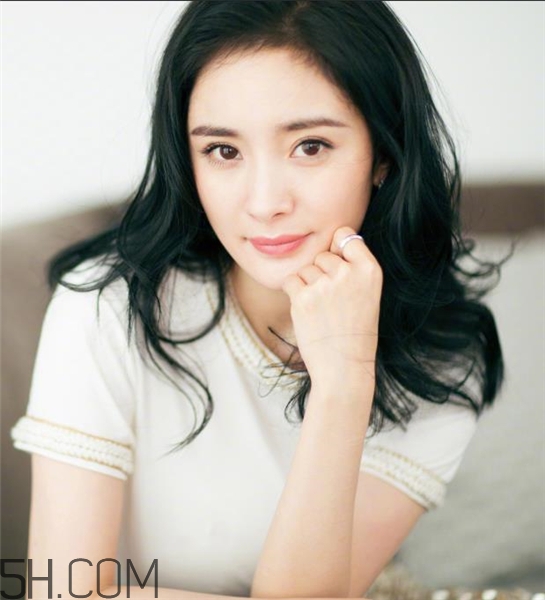 灰指甲跟體質(zhì)有關(guān)系嗎？灰指甲跟乙肝有關(guān)系嗎？