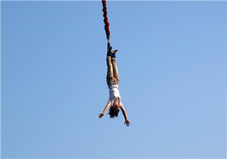 蹦極可以戴隱形眼鏡嗎？蹦極的注意事項(xiàng)