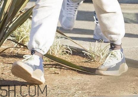 yeezy籃球鞋會(huì)發(fā)售嗎？yeezy籃球鞋實(shí)物曝光