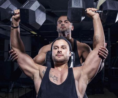 肩推能鍛煉什么？肩推動(dòng)作要領(lǐng)