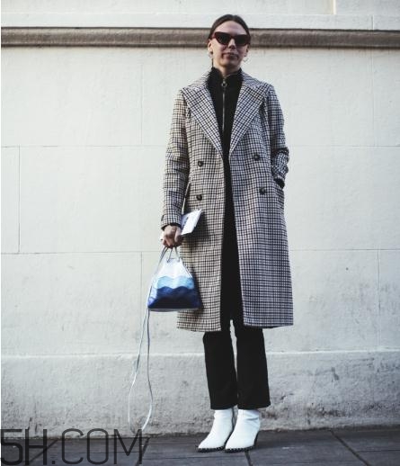格子大衣里面怎么搭配？格子大衣搭配圖