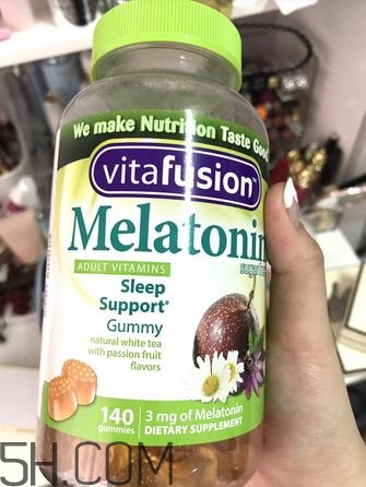 褪黑素和安眠藥有什么區(qū)別？褪黑素和酒一起會(huì)死嗎？